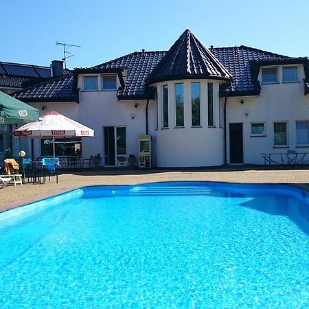 Brydar With Sauna, Swimming Pool And Jacuzzi Mielno  Exterior photo